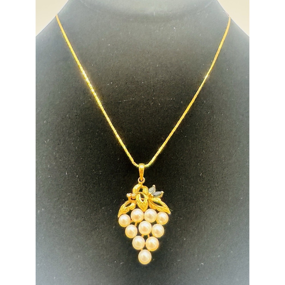 14K Gold Pearl Grape Cluster Pendant Necklace 18" 5g